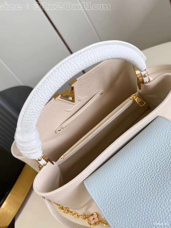 LOUIS BB-31.5*20*11CM VUITTON CAPUCINES 0809